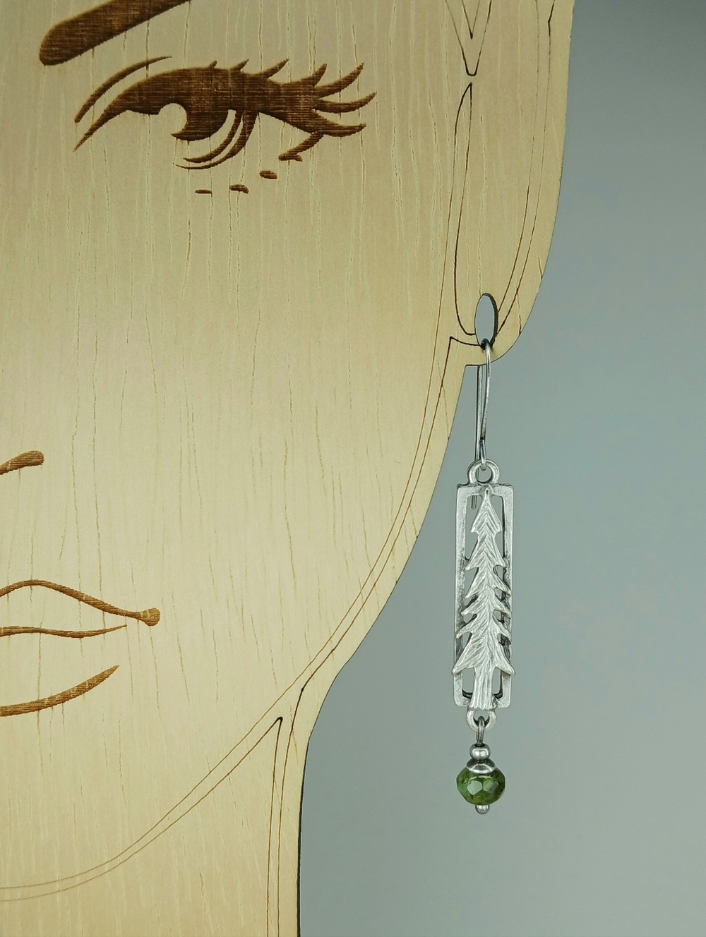 HAND CRAFTED Evergreen Tree Silver Dangle Earrings Green Czech Glass Rustic - Picture 4 of 5